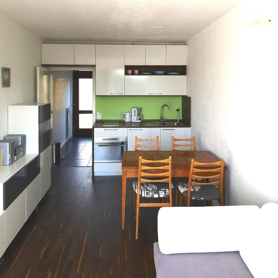 Helle und gemütliche Wohnung direkt am Meer Kiel Exterior foto