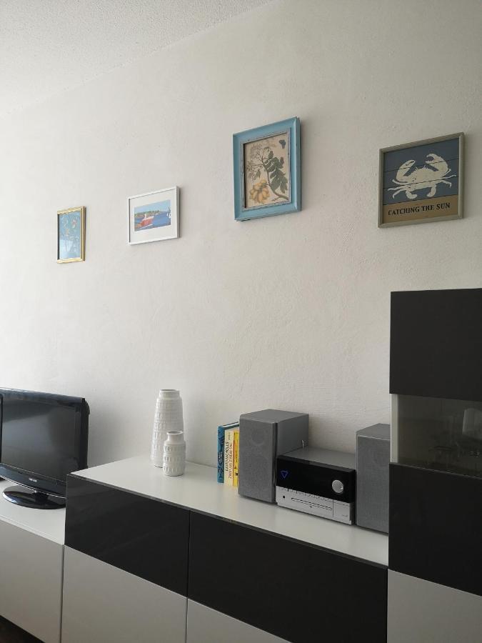 Helle und gemütliche Wohnung direkt am Meer Kiel Exterior foto